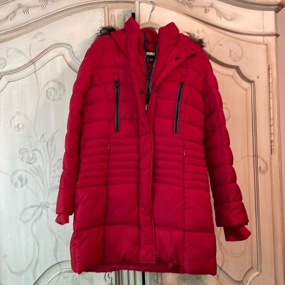 Rothschild Red Puffer Coat, 10/12 - Picture 1 of 4